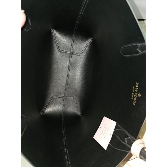 #16 NWT Kate Spade Ava Reversible tote - Picture 3 of 8